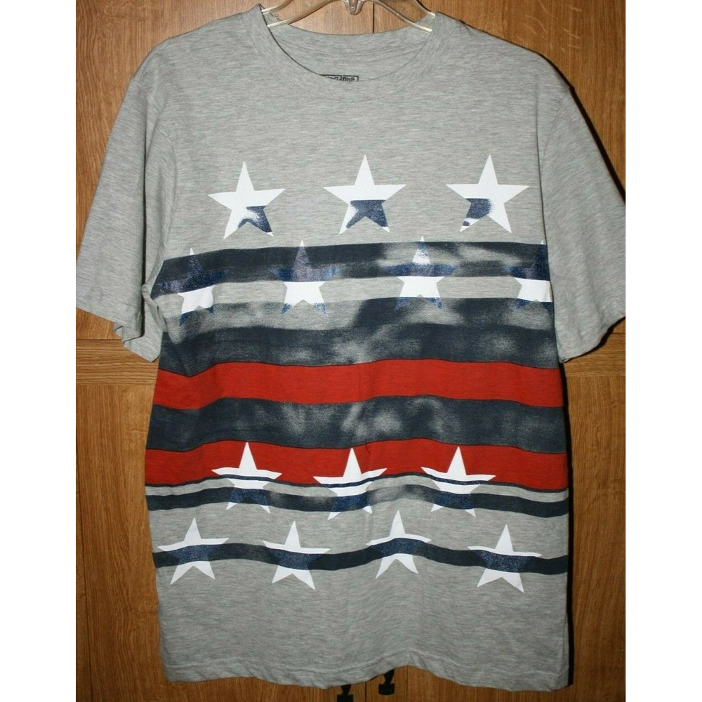 METROZONE MEN'S PATRIOTIC SS T-SHIRT SZ M NWT RED WHITE BLUE STARS
